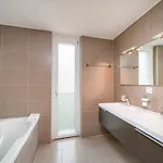 아파트 Luxury View & Center Of By Guestlee