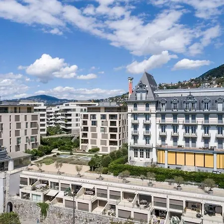 Luxury View & Center Of By Guestlee דירה