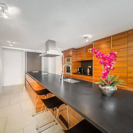 דירה Luxury View & Center Of By Guestlee *