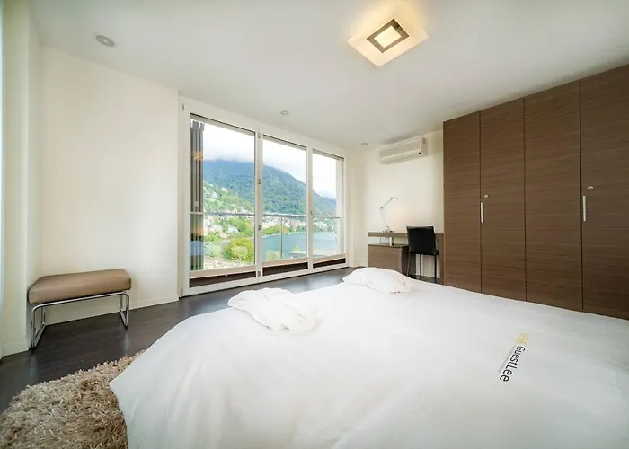 Luxury View & Center Of By Guestlee