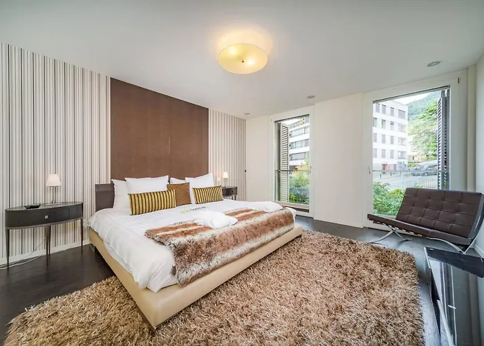 Luxury View & Center Of By Guestlee * モントルー